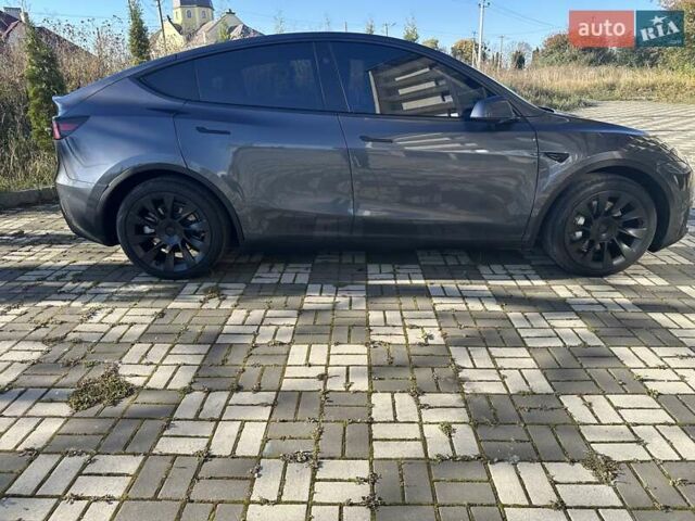 Серый Тесла Model Y, объемом двигателя 0 л и пробегом 35 тыс. км за 26700 $, фото 7 на Automoto.ua