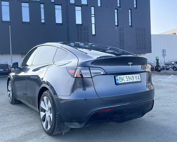 Сірий Тесла Model Y, об'ємом двигуна 0 л та пробігом 43 тис. км за 28500 $, фото 46 на Automoto.ua