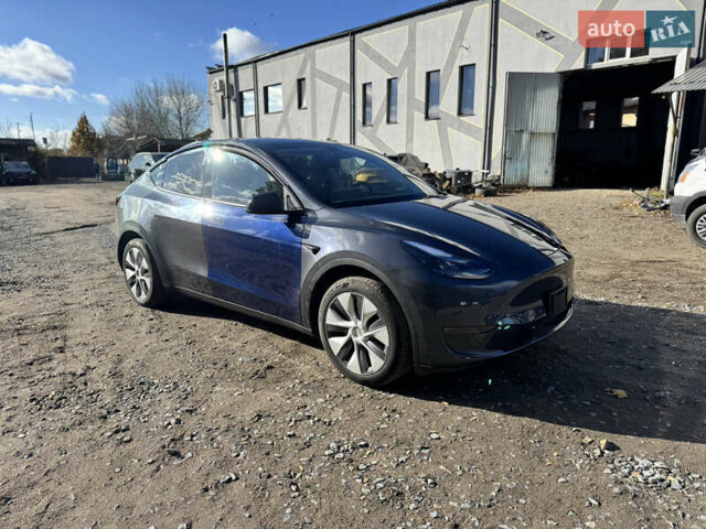 Серый Тесла Model Y, объемом двигателя 0 л и пробегом 22 тыс. км за 21900 $, фото 2 на Automoto.ua