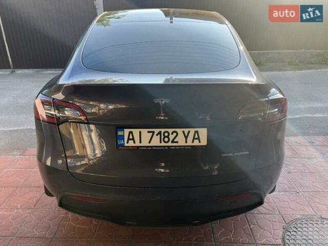 Серый Тесла Model Y, объемом двигателя 0 л и пробегом 34 тыс. км за 35000 $, фото 3 на Automoto.ua
