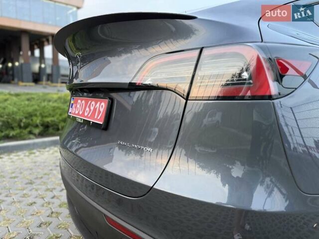 Серый Тесла Model Y, объемом двигателя 0 л и пробегом 30 тыс. км за 26500 $, фото 16 на Automoto.ua