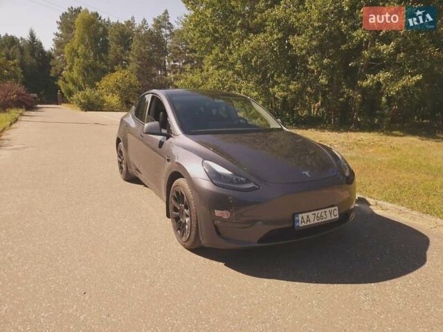 Серый Тесла Model Y, объемом двигателя 0 л и пробегом 28 тыс. км за 32900 $, фото 7 на Automoto.ua