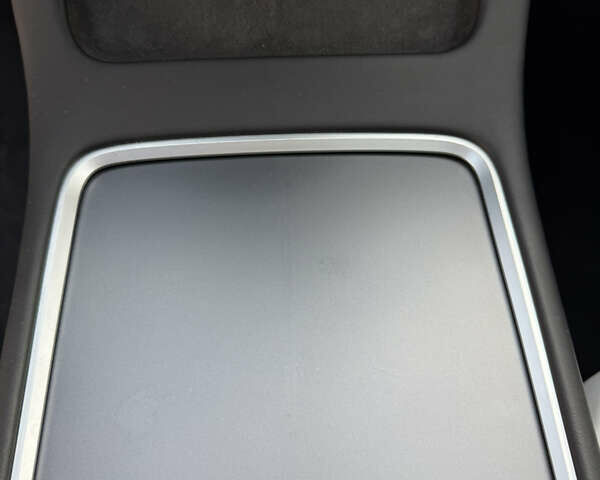 Сірий Тесла Model Y, об'ємом двигуна 0 л та пробігом 28 тис. км за 27900 $, фото 59 на Automoto.ua