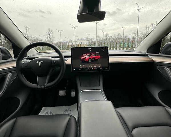 Серый Тесла Model Y, объемом двигателя 0 л и пробегом 22 тыс. км за 32000 $, фото 73 на Automoto.ua