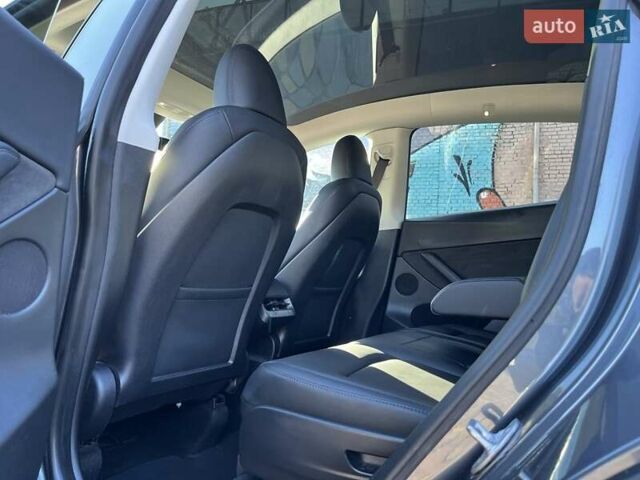 Тесла Model Y 2023 у Луцьку на Automoto.ua Сірий Тесла Model Y, об'ємом двигуна 0 л та пробігом 40 тис. км за 27900 $, фото 8 на Automoto.ua