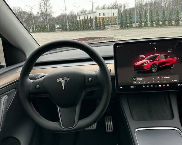 Серый Тесла Model Y, объемом двигателя 0 л и пробегом 22 тыс. км за 32000 $, фото 72 на Automoto.ua