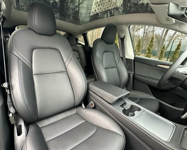 Серый Тесла Model Y, объемом двигателя 0 л и пробегом 22 тыс. км за 32000 $, фото 43 на Automoto.ua