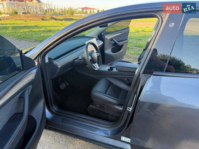 Серый Тесла Model Y, объемом двигателя 0 л и пробегом 10 тыс. км за 29000 $, фото 24 на Automoto.ua