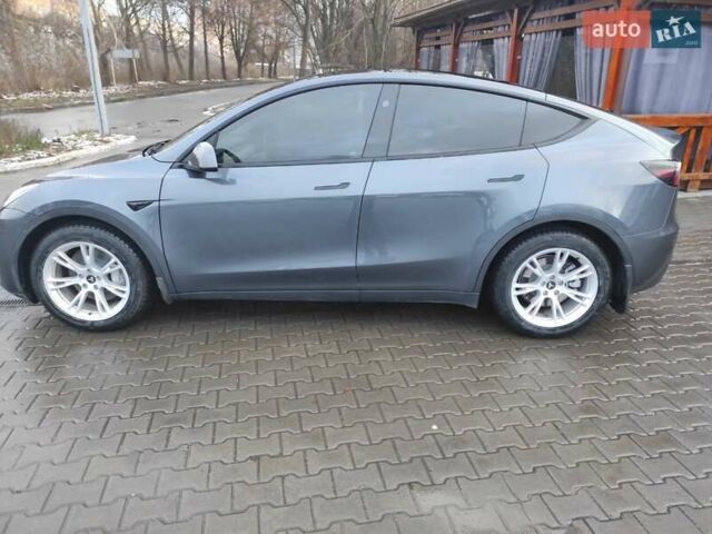 Серый Тесла Model Y, объемом двигателя 0 л и пробегом 25 тыс. км за 27500 $, фото 11 на Automoto.ua