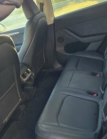 Серый Тесла Model Y, объемом двигателя 0 л и пробегом 1 тыс. км за 38000 $, фото 18 на Automoto.ua