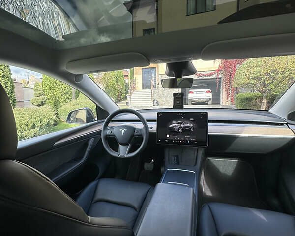 Тесла Model Y 2023 у Чернівцях на Automoto.ua Сірий Тесла Model Y, об'ємом двигуна 0 л та пробігом 20 тис. км за 23500 $, фото 13 на Automoto.ua