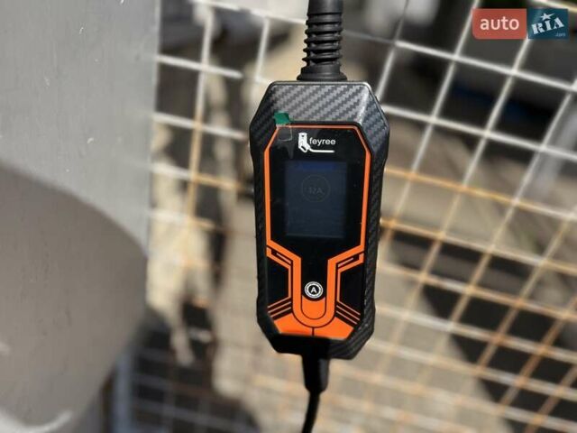 Серый Тесла Model Y, объемом двигателя 0 л и пробегом 71 тыс. км за 29000 $, фото 29 на Automoto.ua