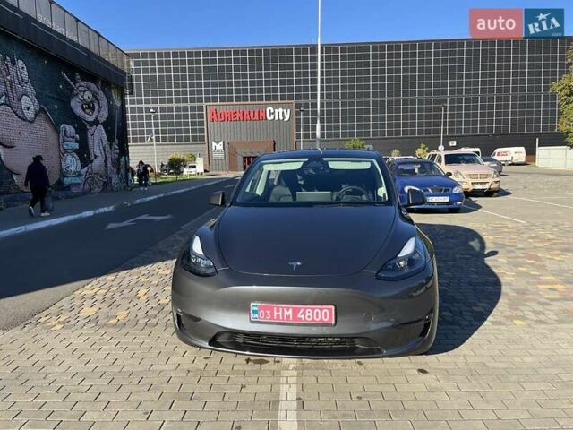 Серый Тесла Model Y, объемом двигателя 0 л и пробегом 40 тыс. км за 27700 $, фото 4 на Automoto.ua