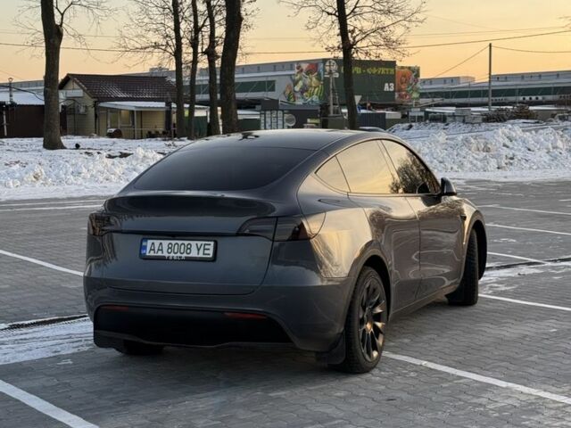Серый Тесла Model Y, объемом двигателя 0 л и пробегом 22 тыс. км за 33000 $, фото 7 на Automoto.ua