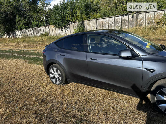 Серый Тесла Model Y, объемом двигателя 0 л и пробегом 31 тыс. км за 26500 $, фото 12 на Automoto.ua