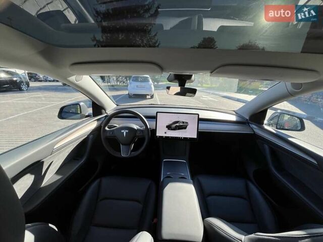 Серый Тесла Model Y, объемом двигателя 0 л и пробегом 40 тыс. км за 27700 $, фото 26 на Automoto.ua