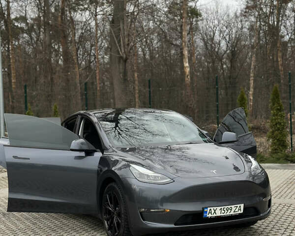 Серый Тесла Model Y, объемом двигателя 0 л и пробегом 22 тыс. км за 32000 $, фото 11 на Automoto.ua