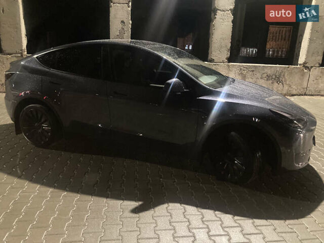 Серый Тесла Model Y, объемом двигателя 0 л и пробегом 9 тыс. км за 29300 $, фото 22 на Automoto.ua