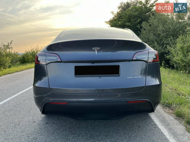 Серый Тесла Model Y, объемом двигателя 0 л и пробегом 27 тыс. км за 28900 $, фото 7 на Automoto.ua