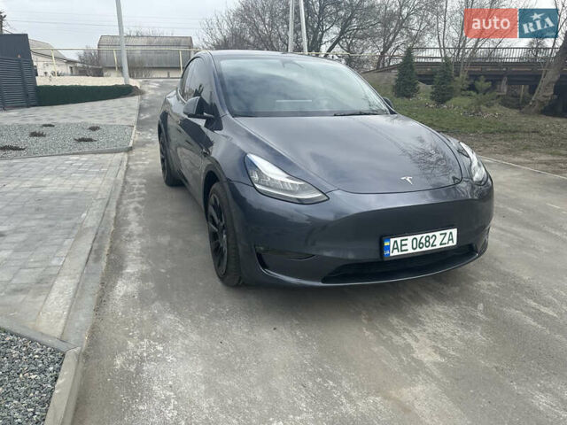 Серый Тесла Model Y, объемом двигателя 0 л и пробегом 11 тыс. км за 28400 $, фото 16 на Automoto.ua