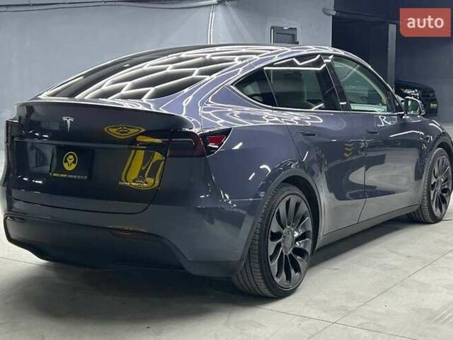 Серый Тесла Model Y, объемом двигателя 0 л и пробегом 27 тыс. км за 31000 $, фото 5 на Automoto.ua