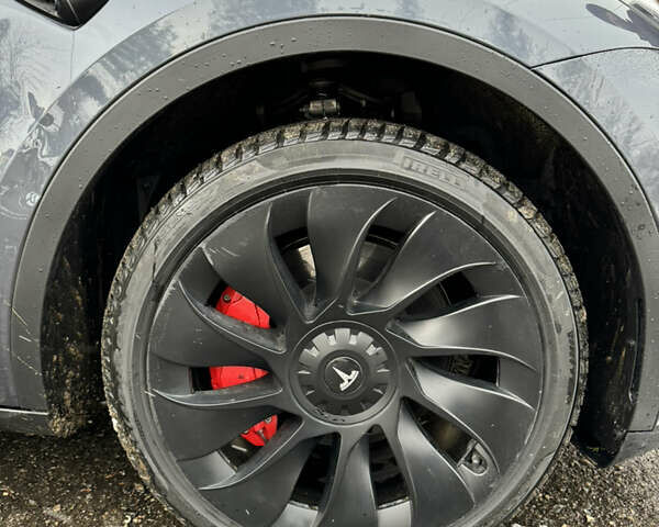 Серый Тесла Model Y, объемом двигателя 0 л и пробегом 28 тыс. км за 28200 $, фото 19 на Automoto.ua