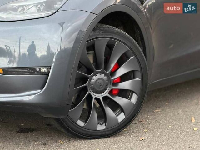 Сірий Тесла Model Y, об'ємом двигуна 0 л та пробігом 70 тис. км за 31500 $, фото 6 на Automoto.ua