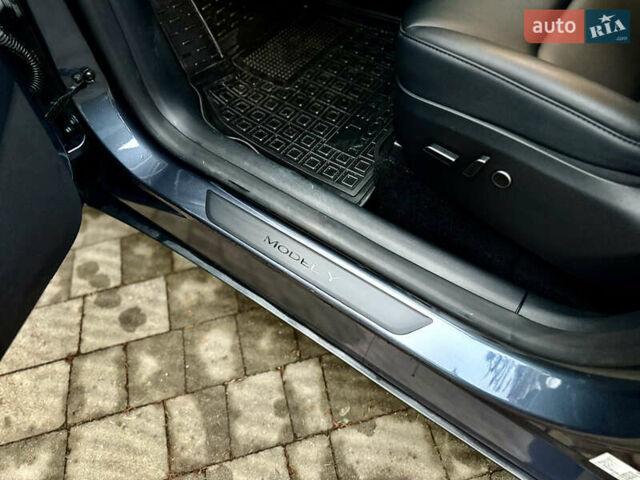 Сірий Тесла Model Y, об'ємом двигуна 0 л та пробігом 35 тис. км за 27999 $, фото 47 на Automoto.ua