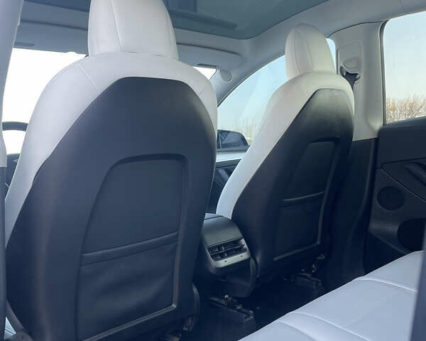 Сірий Тесла Model Y, об'ємом двигуна 0 л та пробігом 43 тис. км за 28500 $, фото 125 на Automoto.ua
