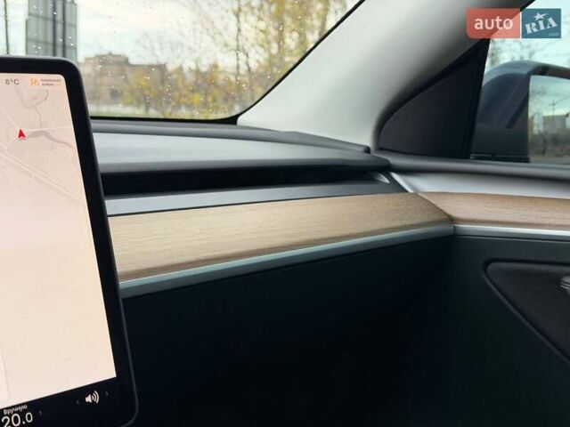Сірий Тесла Model Y, об'ємом двигуна 0 л та пробігом 70 тис. км за 31500 $, фото 59 на Automoto.ua