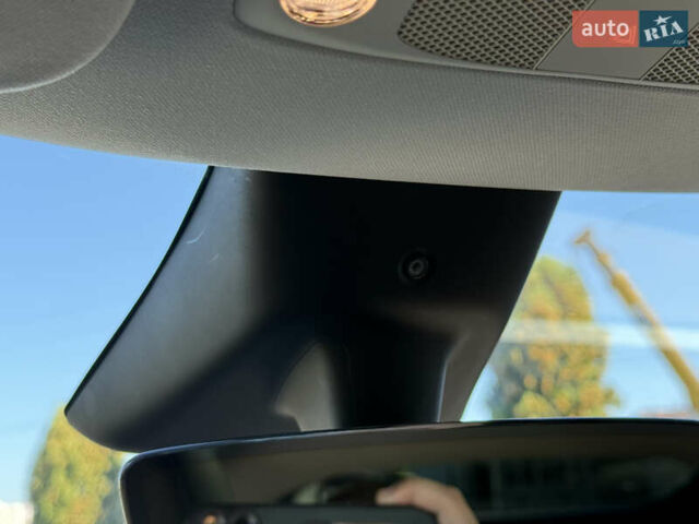 Серый Тесла Model Y, объемом двигателя 0 л и пробегом 46 тыс. км за 27200 $, фото 29 на Automoto.ua