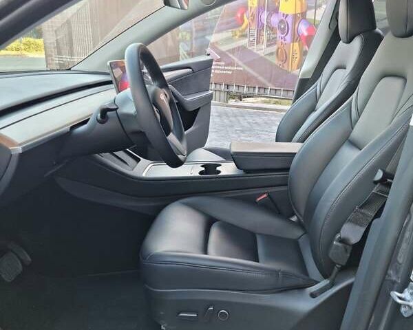 Сірий Тесла Model Y, об'ємом двигуна 0 л та пробігом 29 тис. км за 33999 $, фото 18 на Automoto.ua