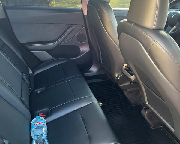 Сірий Тесла Model Y, об'ємом двигуна 0 л та пробігом 23 тис. км за 25600 $, фото 6 на Automoto.ua