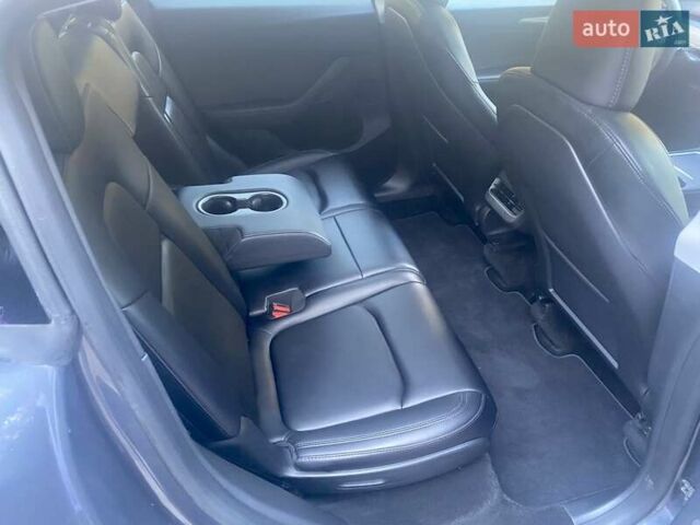 Серый Тесла Model Y, объемом двигателя 0 л и пробегом 47 тыс. км за 35600 $, фото 11 на Automoto.ua