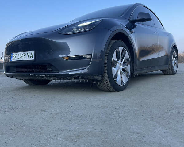 Сірий Тесла Model Y, об'ємом двигуна 0 л та пробігом 43 тис. км за 28500 $, фото 65 на Automoto.ua