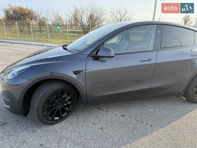 Сірий Тесла Model Y, об'ємом двигуна 0 л та пробігом 18 тис. км за 27500 $, фото 11 на Automoto.ua