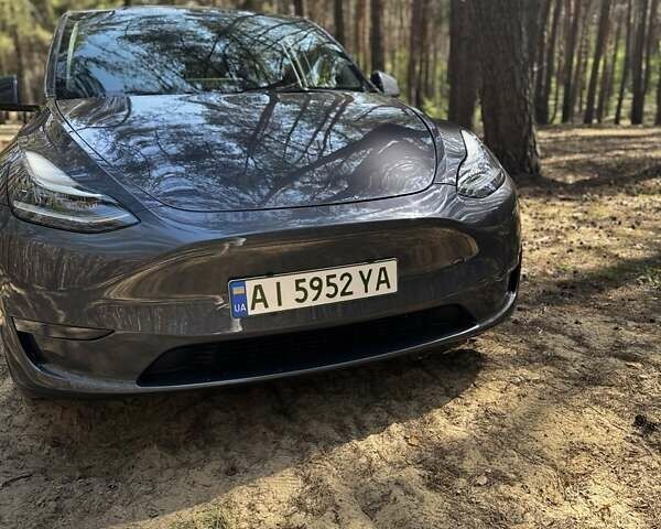 Серый Тесла Model Y, объемом двигателя 0 л и пробегом 15 тыс. км за 27100 $, фото 18 на Automoto.ua