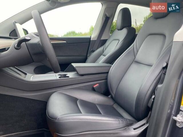 Сірий Тесла Model Y, об'ємом двигуна 0 л та пробігом 9 тис. км за 32490 $, фото 7 на Automoto.ua