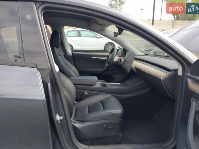 Сірий Тесла Model Y, об'ємом двигуна 0 л та пробігом 29 тис. км за 27500 $, фото 8 на Automoto.ua