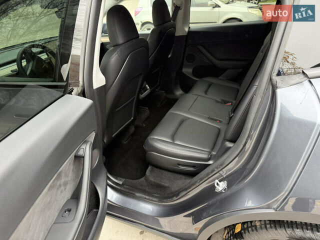 Сірий Тесла Model Y, об'ємом двигуна 0 л та пробігом 18 тис. км за 27500 $, фото 19 на Automoto.ua
