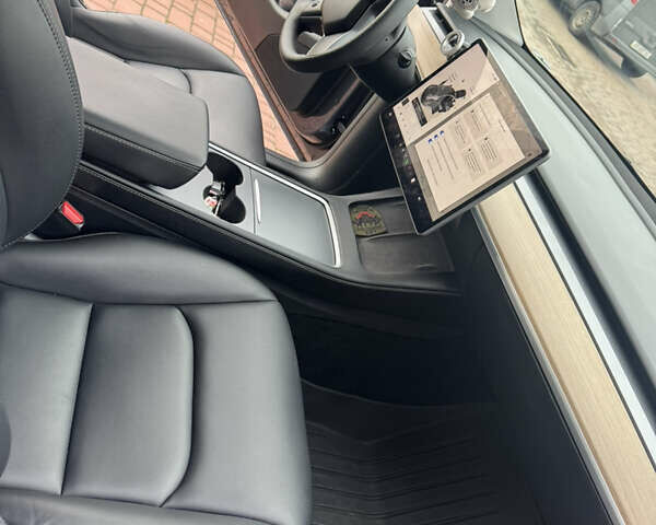 Сірий Тесла Model Y, об'ємом двигуна 0 л та пробігом 25 тис. км за 30000 $, фото 14 на Automoto.ua
