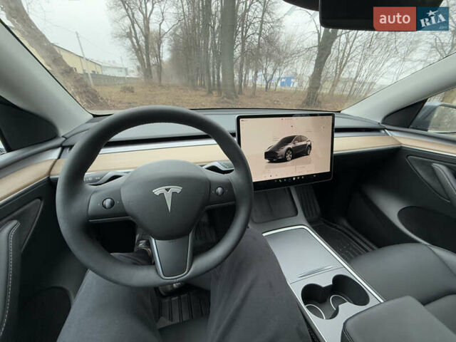 Серый Тесла Model Y, объемом двигателя 0 л и пробегом 6 тыс. км за 33000 $, фото 15 на Automoto.ua
