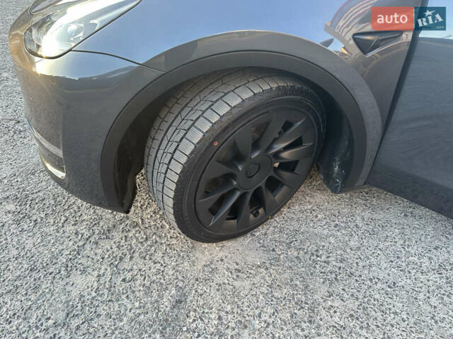 Серый Тесла Model Y, объемом двигателя 0 л и пробегом 55 тыс. км за 30800 $, фото 16 на Automoto.ua