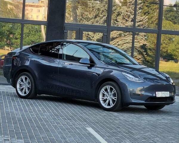 Серый Тесла Model Y, объемом двигателя 0 л и пробегом 28 тыс. км за 34999 $, фото 6 на Automoto.ua