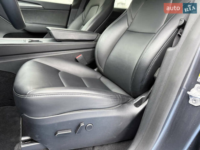 Сірий Тесла Model Y, об'ємом двигуна 0 л та пробігом 73 тис. км за 30000 $, фото 26 на Automoto.ua