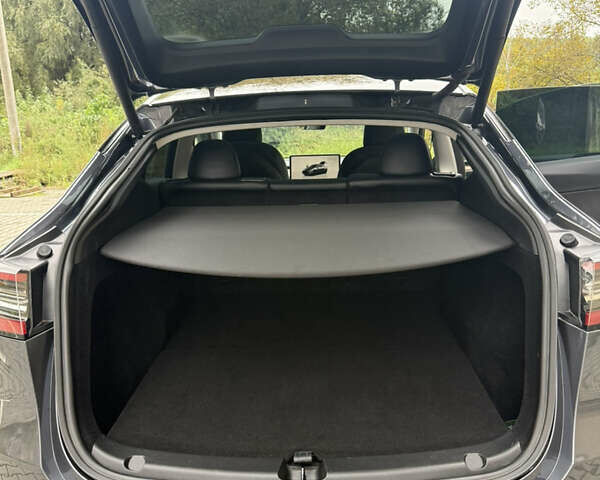 Сірий Тесла Model Y, об'ємом двигуна 0 л та пробігом 37 тис. км за 26800 $, фото 13 на Automoto.ua