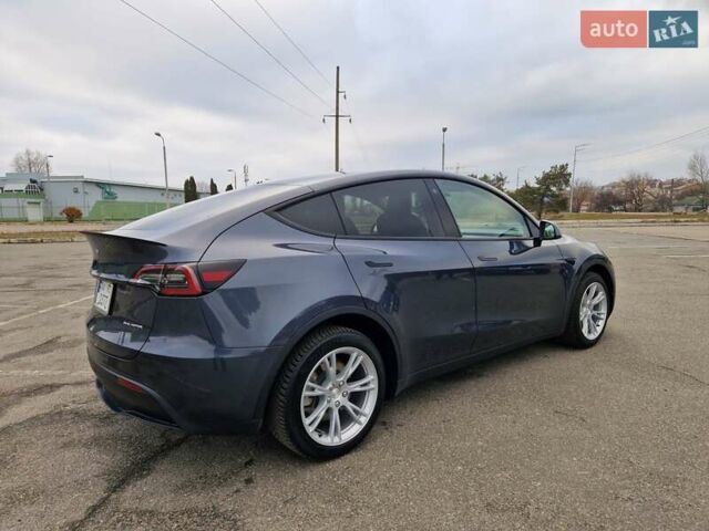 Серый Тесла Model Y, объемом двигателя 0 л и пробегом 37 тыс. км за 27500 $, фото 5 на Automoto.ua