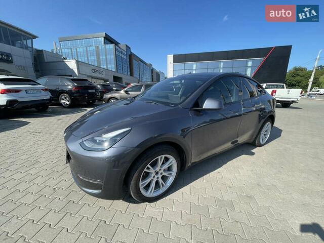 Серый Тесла Model Y, объемом двигателя 0 л и пробегом 60 тыс. км за 28000 $, фото 6 на Automoto.ua