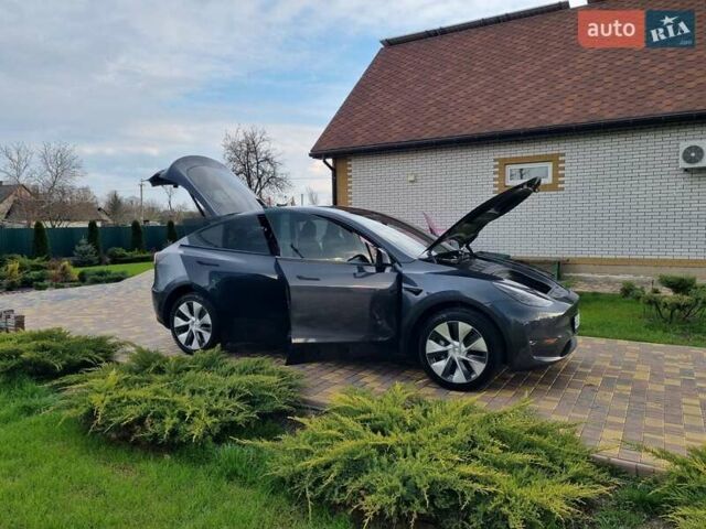 Серый Тесла Model Y, объемом двигателя 0 л и пробегом 19 тыс. км за 27900 $, фото 66 на Automoto.ua