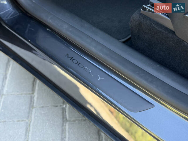 Серый Тесла Model Y, объемом двигателя 0 л и пробегом 46 тыс. км за 27200 $, фото 15 на Automoto.ua